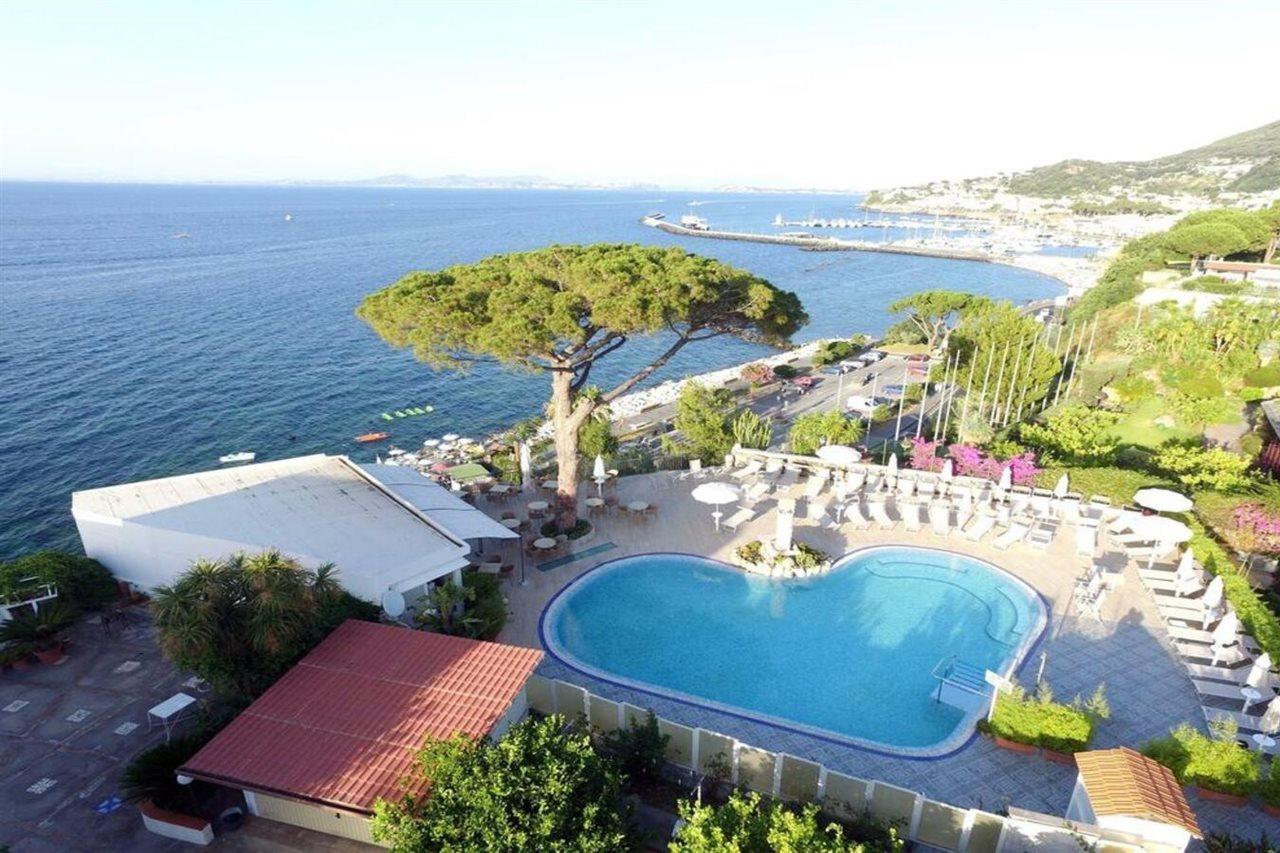 Hotel L'Approdo Casamicciola Terme Eksteriør billede