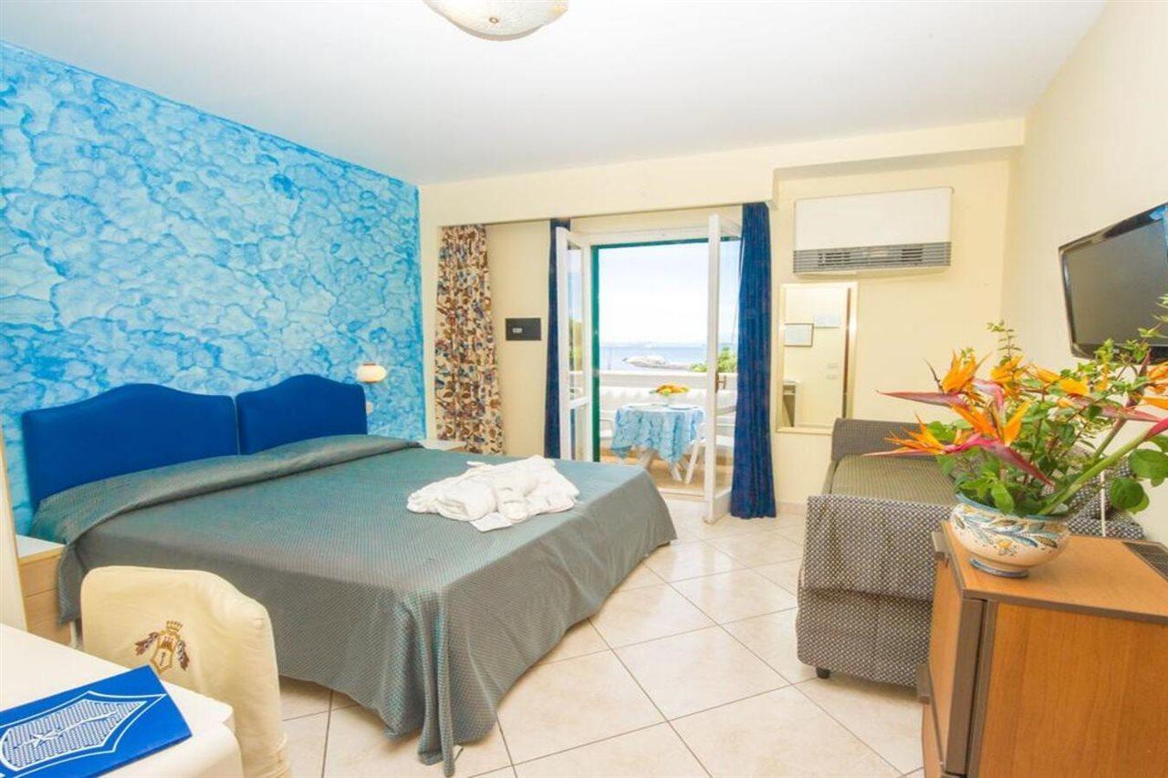 Hotel L'Approdo Casamicciola Terme Eksteriør billede