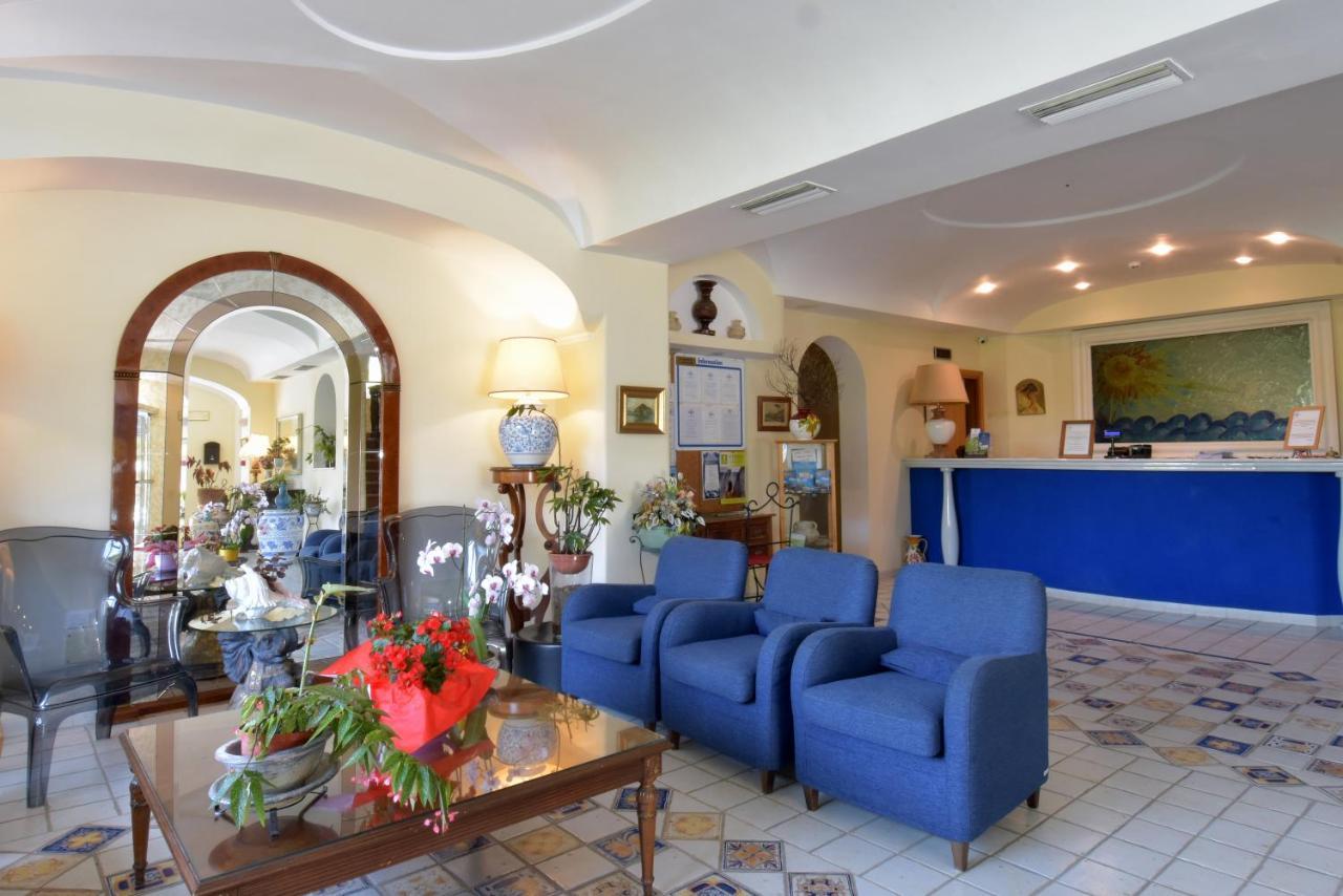Hotel L'Approdo Casamicciola Terme Eksteriør billede