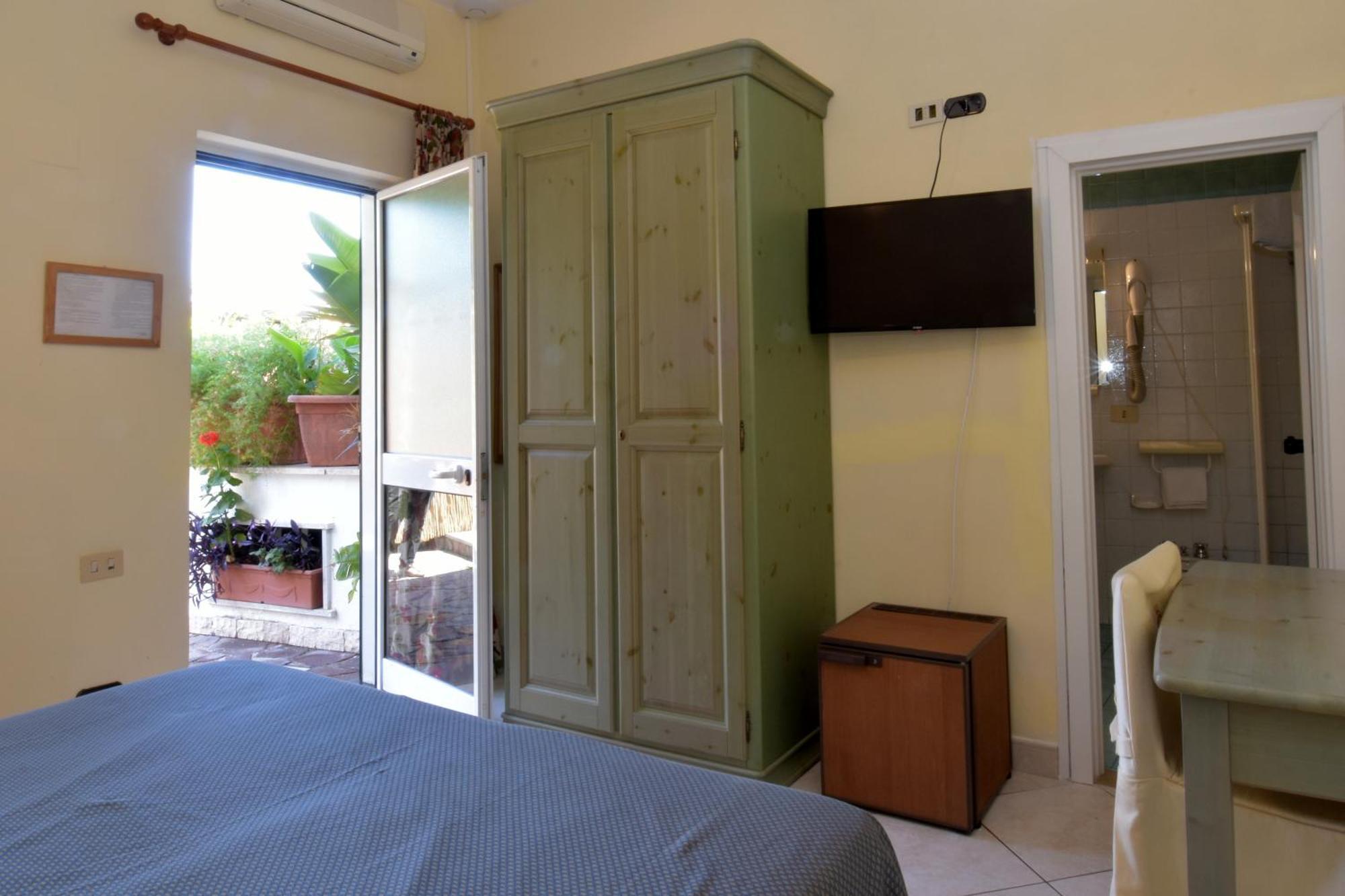 Hotel L'Approdo Casamicciola Terme Eksteriør billede