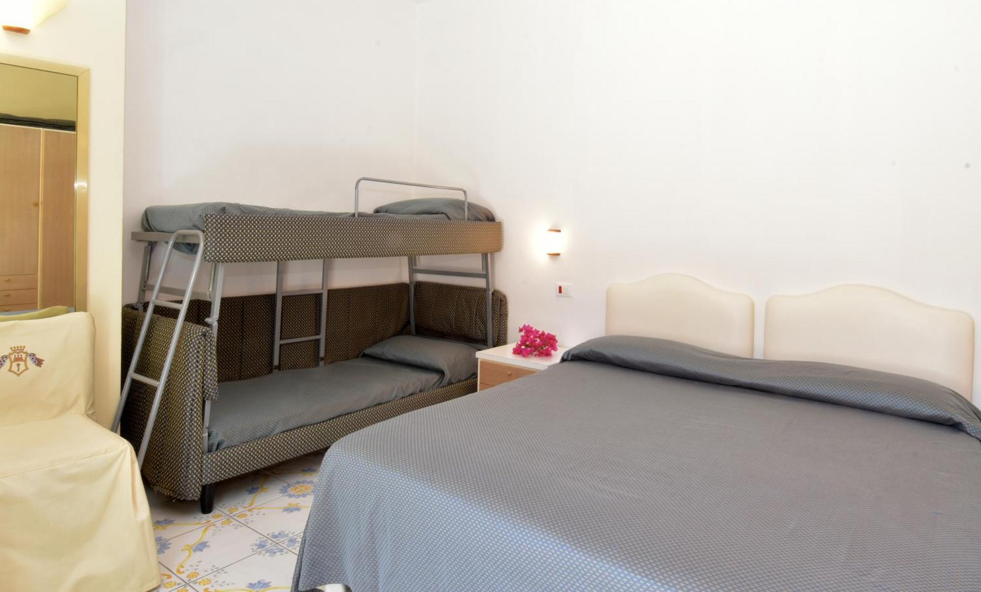 Hotel L'Approdo Casamicciola Terme Eksteriør billede