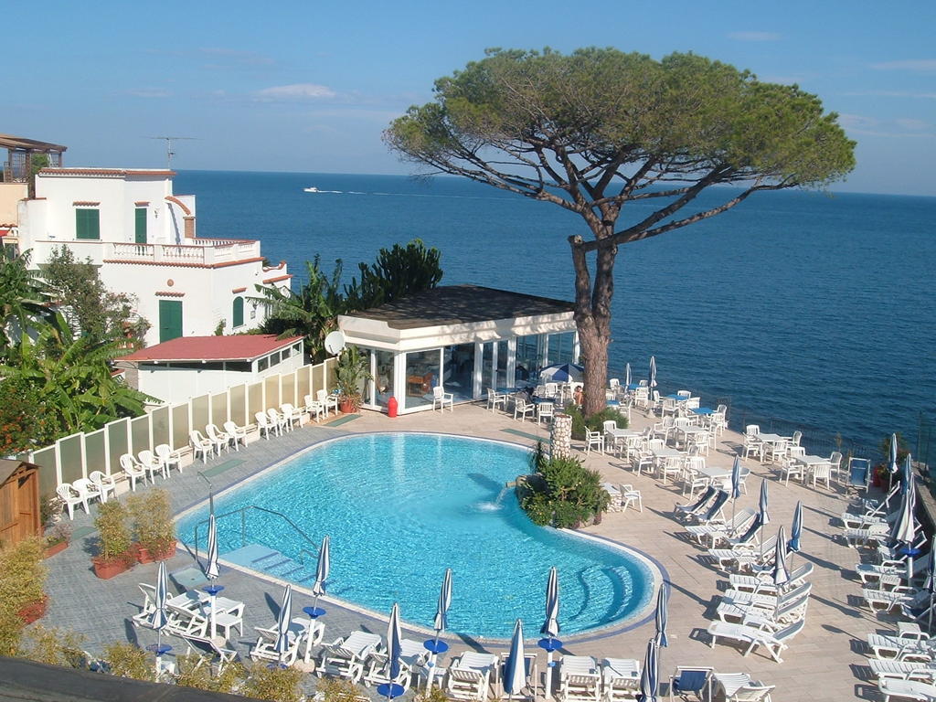 Hotel L'Approdo Casamicciola Terme Eksteriør billede